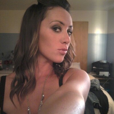 Profile Picture of Amanda Stark (@mandy3501) on Twitter