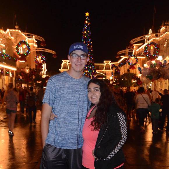 Profile Picture of Michael Wayne (@mikewayne0810) on Poshmark