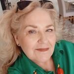 Profile Picture of Claudete Troiano (@vickylopesgarcia) on Instagram