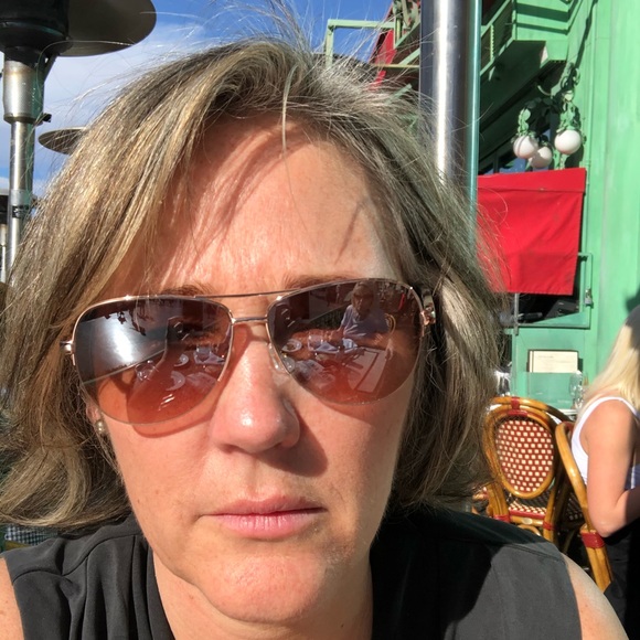 Profile Picture of Catherine Misener (@cath857) on Poshmark