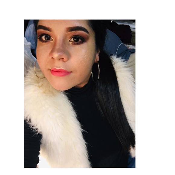 Profile Picture of Rossmary janeth Coello (@r_coello) on Poshmark