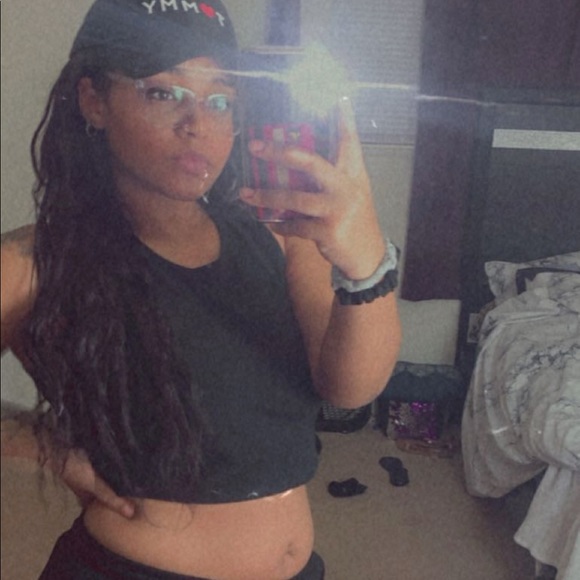 Profile Picture of Kayla Stickles (@kkreneaa) on Poshmark