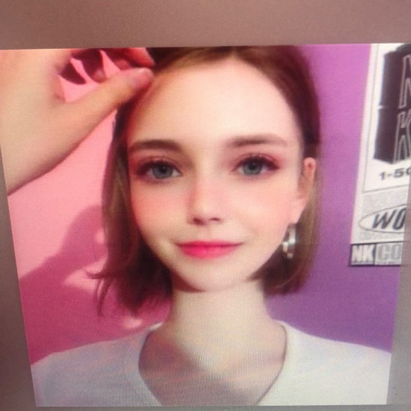 Profile Picture of Max Richards (@joeesparza336) on Poshmark