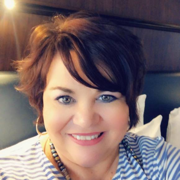 Profile Picture of Roberta Lovett (@joro0504) on Poshmark