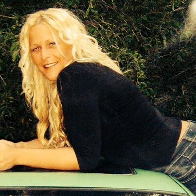 Profile Picture of Carrie Snider White (@carriesniderfox) on Twitter