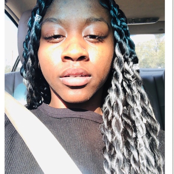 Profile Picture of Atori Mayes (@amay1231) on Poshmark