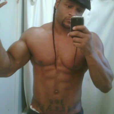 Profile Picture of John Cooley (@Keys_ToThe_City) on Twitter