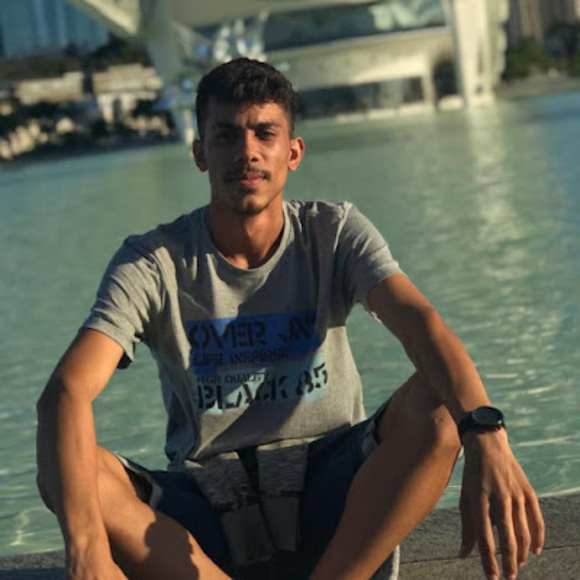 Profile Picture of Lucas Leal (@lucaslea2108) on Poshmark