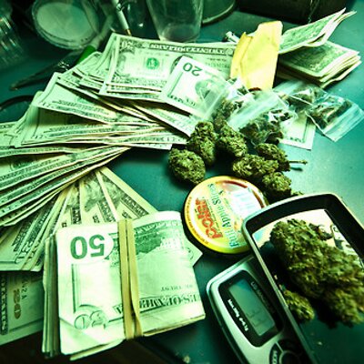 Profile Picture of DAVE THOMAS (@ROLLIN_POLIN) on Twitter