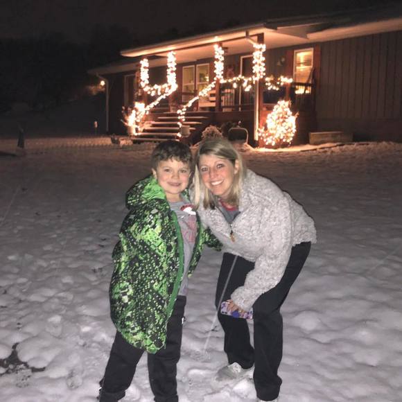 Profile Picture of Kimberlee Oody (@mimmiefaye) on Poshmark