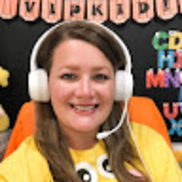 Profile Picture of Megan Hanzely (@meganhanzely) on Poshmark