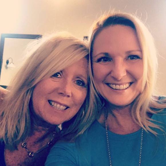 Profile Picture of Donna Evans (@donnaevans2018) on Poshmark