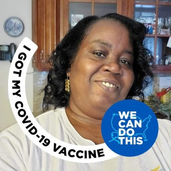 Profile Picture of Camelle Lawson (@lawsoncamelle) on Poshmark