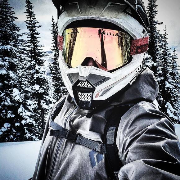 Profile Picture of Dustin Knutson (@dustink93) on Poshmark