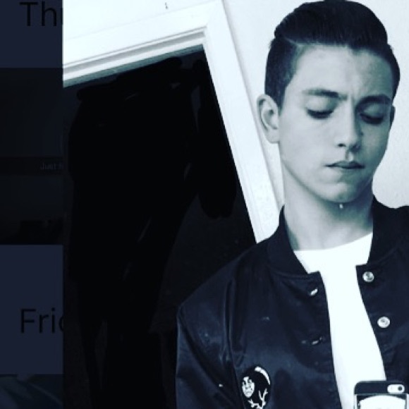 Profile Picture of Jake Borrero (@jborrero11) on Poshmark