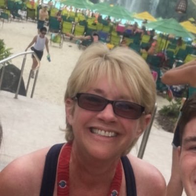 Profile Picture of Shelly Sander (@SanderShelly) on Twitter
