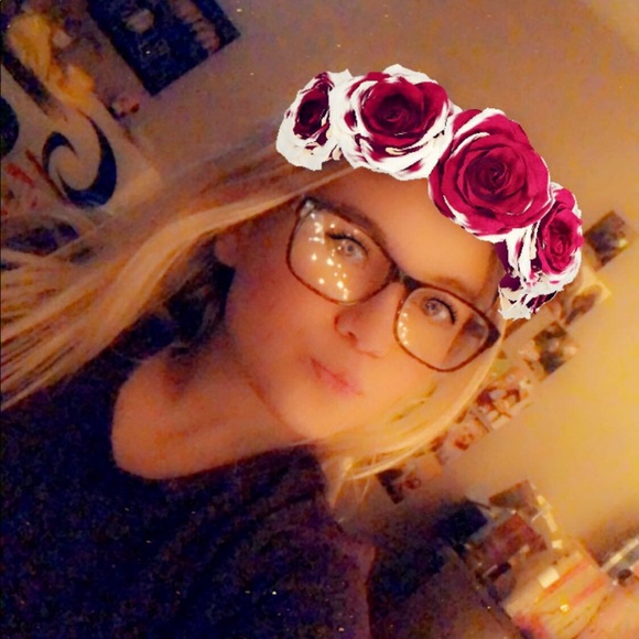 Shana Koogler - Poshmark Profile Picture of Shana Koogler (@we05ride) on Poshmark