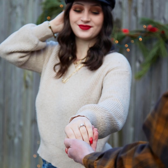 Profile Picture of Myles Zernik-traxler (@bowmania) on Poshmark