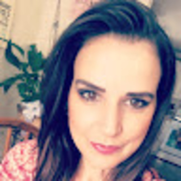 Profile Picture of Kim Mcvey (@kimtasticm) on Poshmark