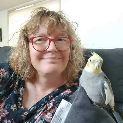 Profile Picture of Josie Floyd (@Nightskyonline) on Twitter