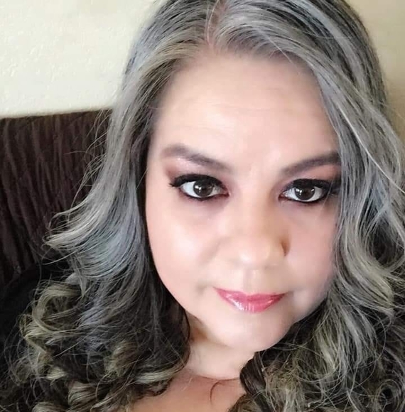 Profile Picture of Laura Cuaron (@lauracuaron) on Poshmark