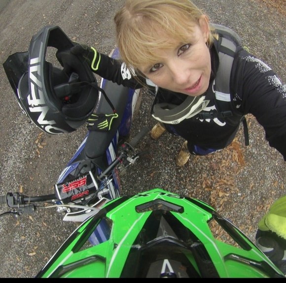 Jennifer Manasco - Poshmark Profile Picture of Jennifer Manasco (@jason73jen80) on Poshmark