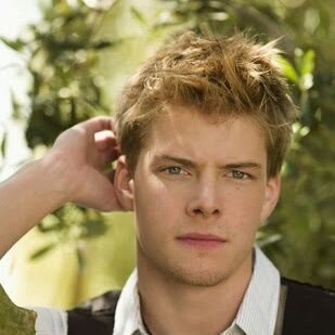 Profile Picture of Jason Grace (@JasonBrick_TMR) on Twitter