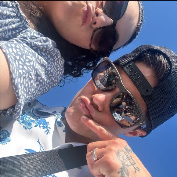 Profile Picture of Jonae Arias (@jonaearias1997) on Poshmark