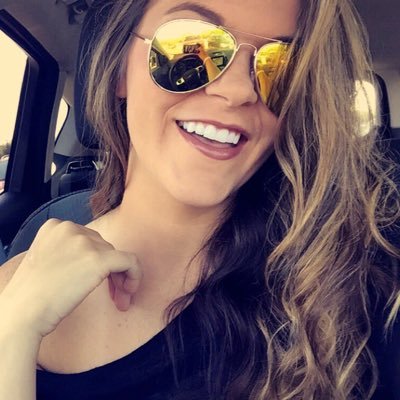 Profile Picture of Lindsey Roy (@Linds_Roy) on Twitter