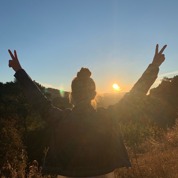 Profile Picture of Kira Nilson (@kiranilson) on Poshmark