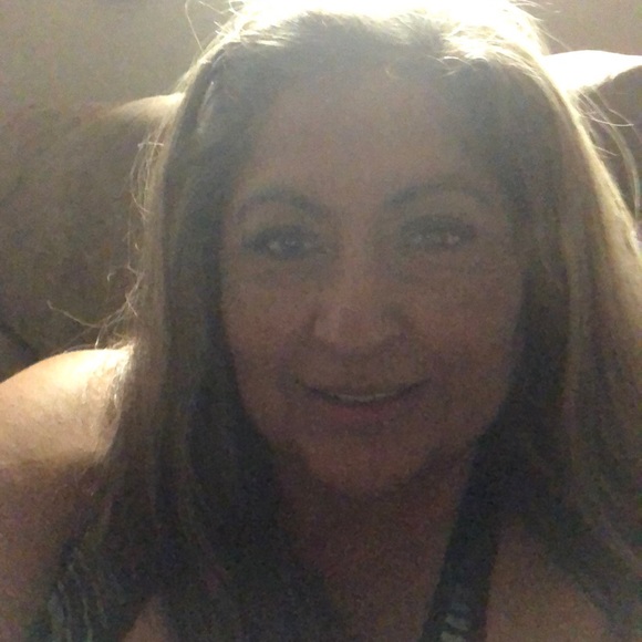 Profile Picture of Melva Palacios (@melvapal) on Poshmark