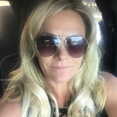 Profile Picture of TheBossLadyInvestor (@kristadowling77) on Twitter