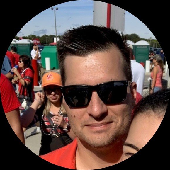 Profile Picture of Andrew Olsen (@andrewgolf23) on Poshmark