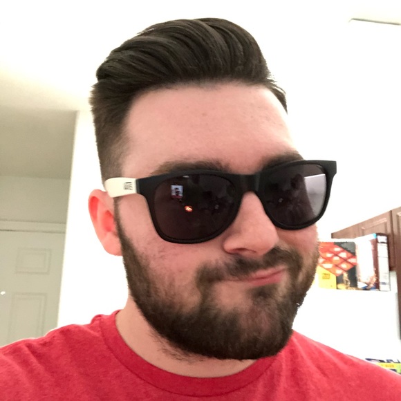 Profile Picture of Christian Baumler (@cbaumler) on Poshmark