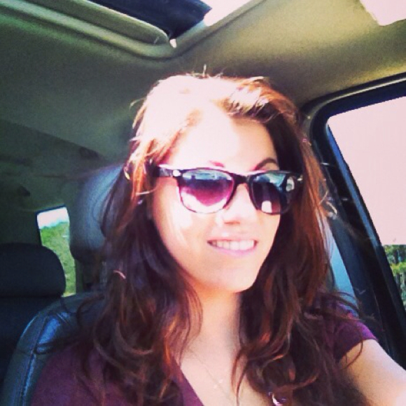 Profile Picture of Jessica Cheslak (@jessches) on Poshmark