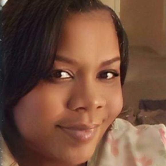 Profile Picture of Lysander Thomas burks (@mssassy70) on Poshmark