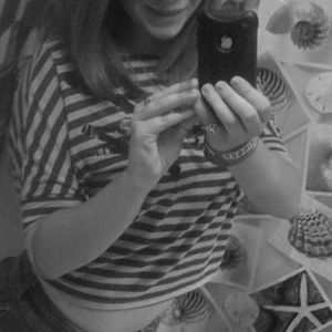 Profile Picture of Genna Marie (@gennnamarie) on Myspace