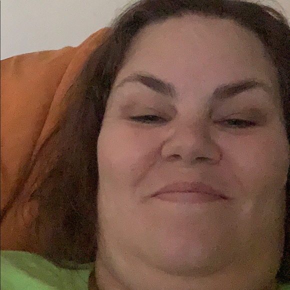 Profile Picture of Tina Mcfarland (@sarahjonjer354) on Poshmark