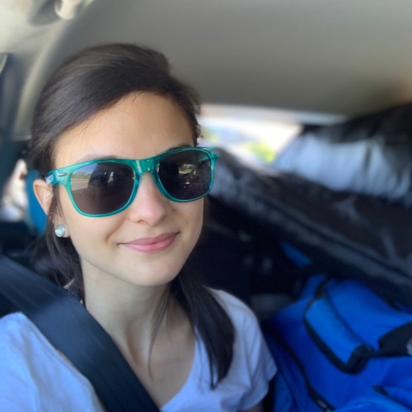 Profile Picture of Arianna Foglietta (@arifoglietta) on Poshmark