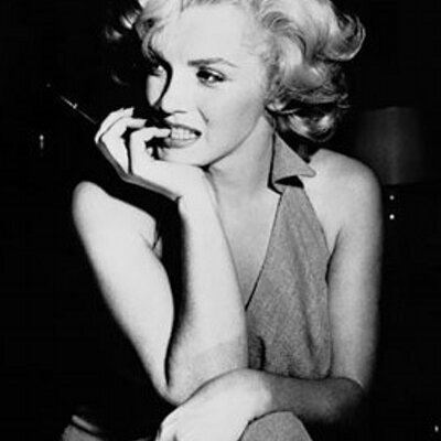 Profile Picture of Julia Monroe (@iMrsBieberXO) on Twitter