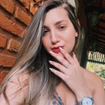 Profile Picture of Larissa Vieira (@lvieiralari) on Instagram