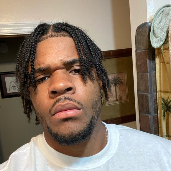 Shaun Wright - Poshmark Profile Picture of Shaun Wright (@shaun2hip) on Poshmark