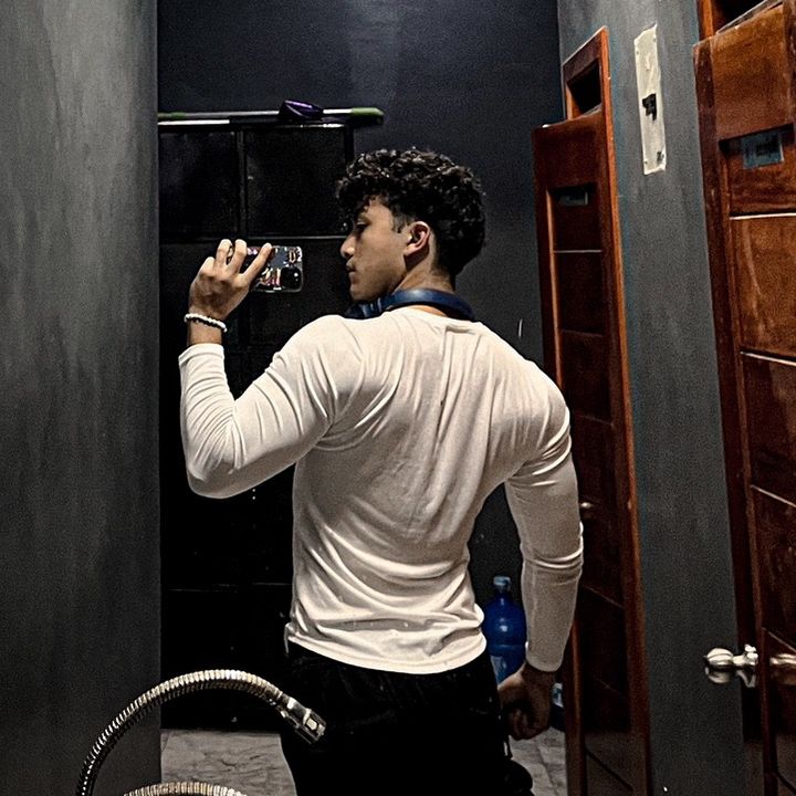 Profile Picture of Ernest (@ernest.b) on Tiktok