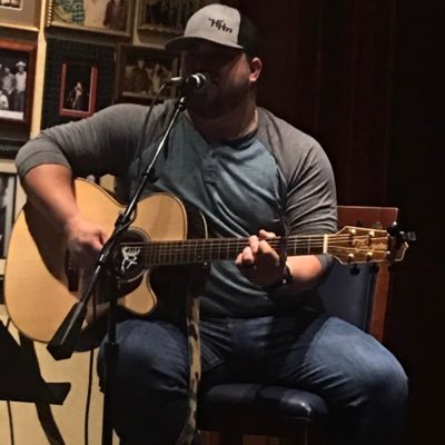 Profile Picture of Dustin Richardson™ (@DRichMusic) on Twitter