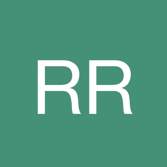 Profile Picture of Roberto Rhett (@robertorhett) on Poshmark