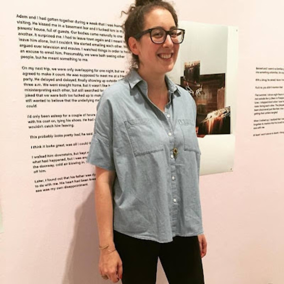 Profile Picture of Hannah Schneider (@hannahschnei248) on Poshmark