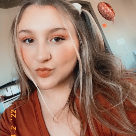 Profile Picture of Jordan Kenyon (@jordankenyon) on Poshmark