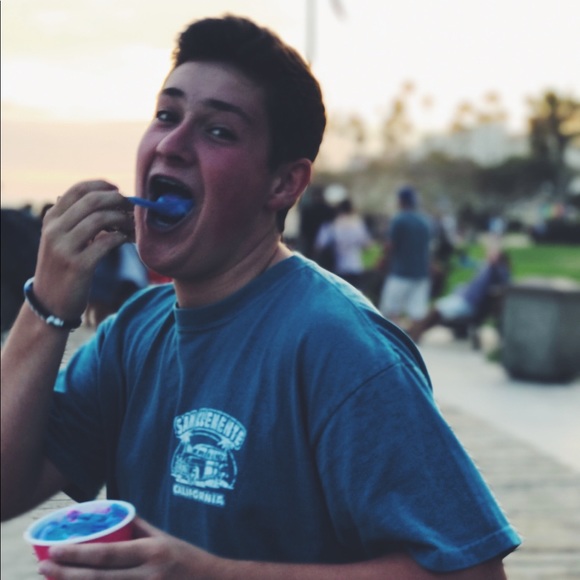 Profile Picture of Duncan Allen (@duncan_allen) on Poshmark