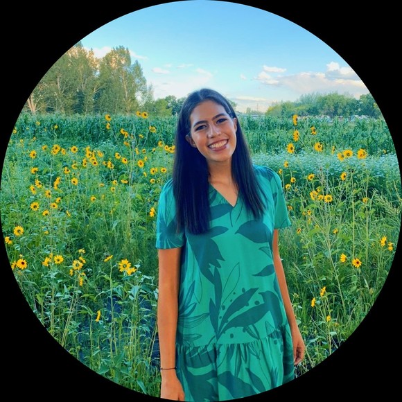 Profile Picture of Kaylee Mcdaniel (@kayleemcdani908) on Poshmark