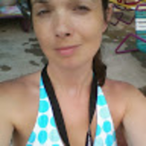 Profile Picture of Roshannon Dycus (@roshannon3) on Poshmark